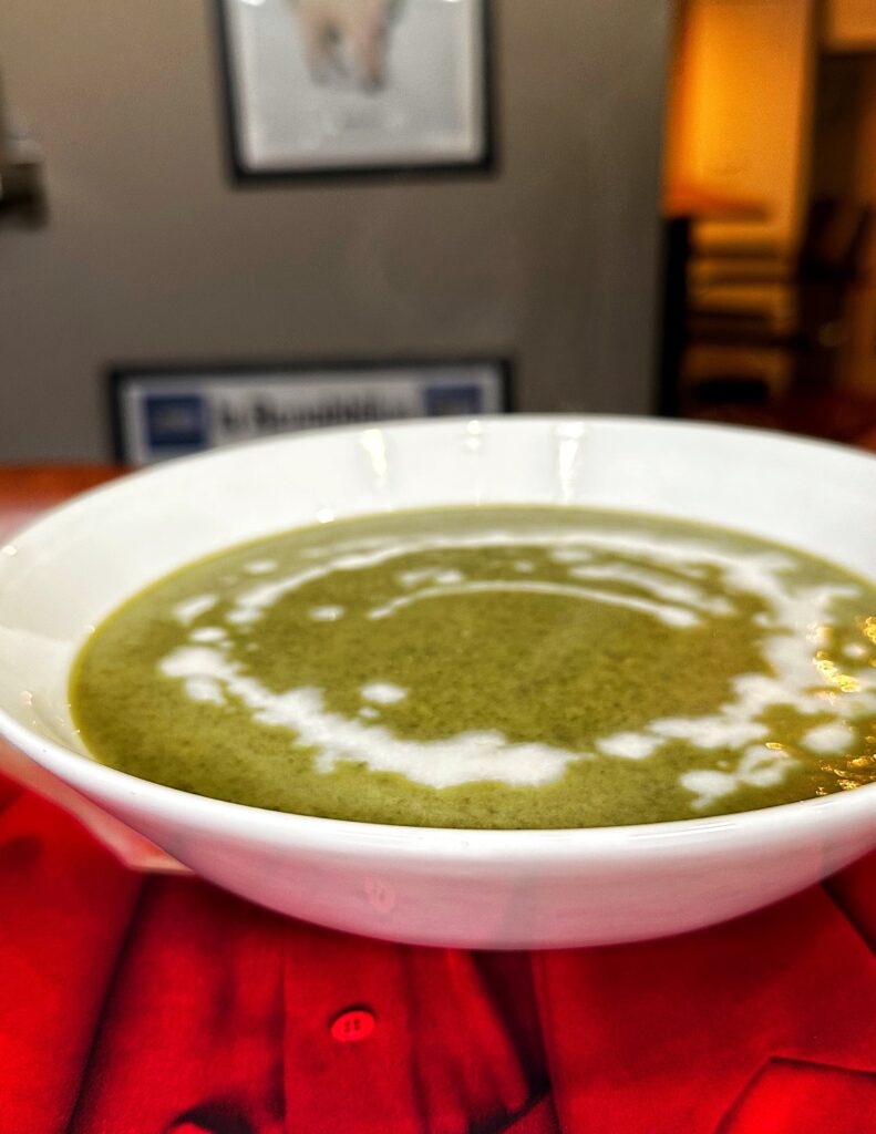 Crema di broccolo romanesco e spinaci al profumo di zenzero